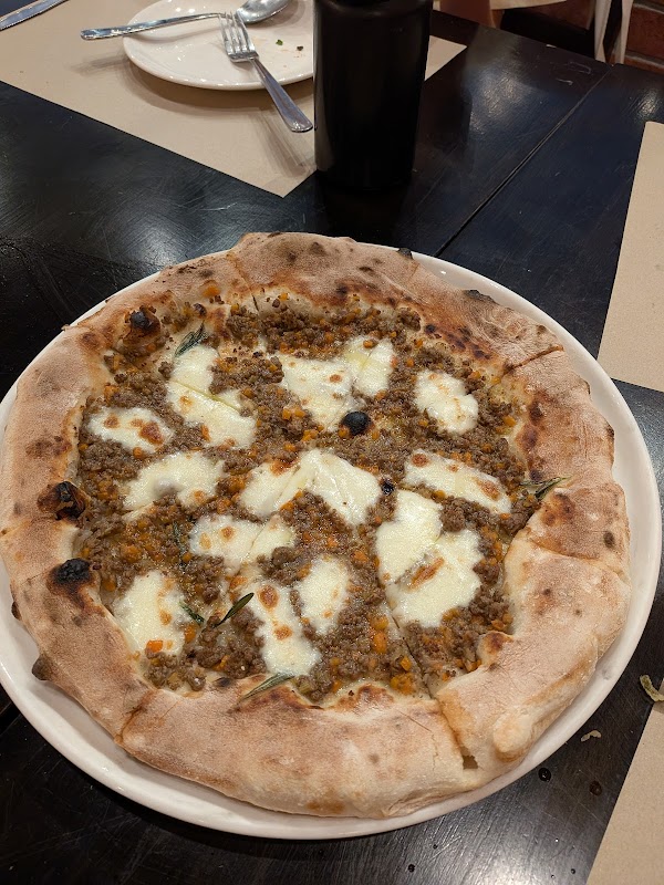 Monnalisa Italian Restaurant JB 4