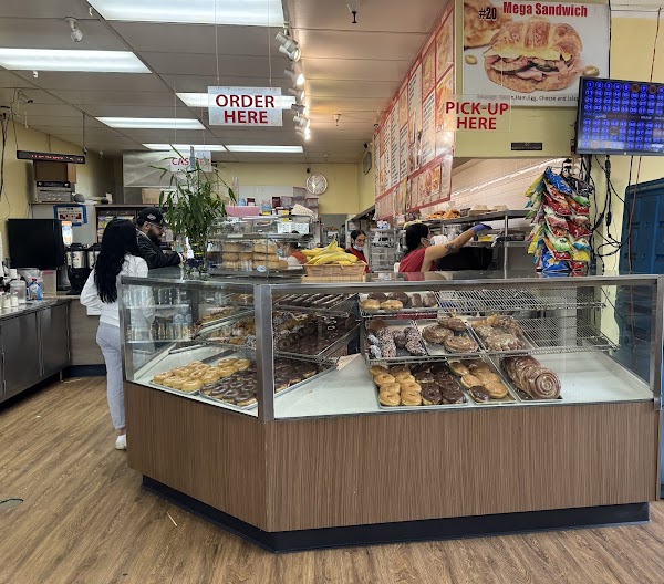World's Fare Donuts 1