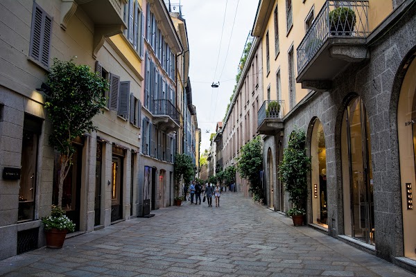 Via della Spiga 5