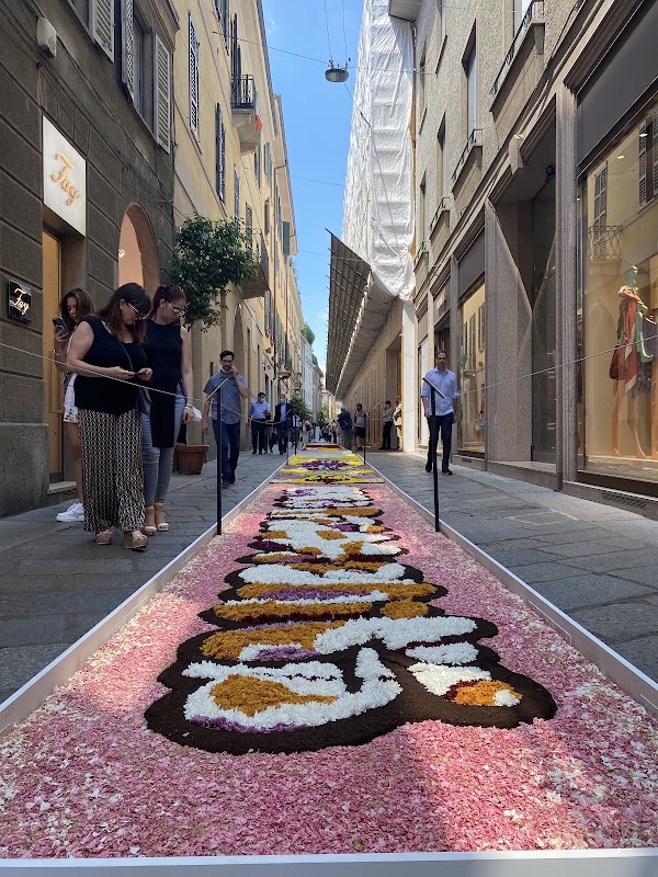 Via della Spiga 3