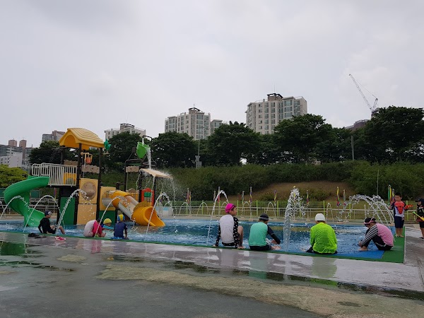 Gwangnaru Hangang Park 1