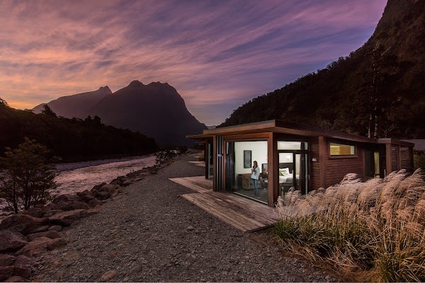 Milford Sound Lodge - Premium Chalets