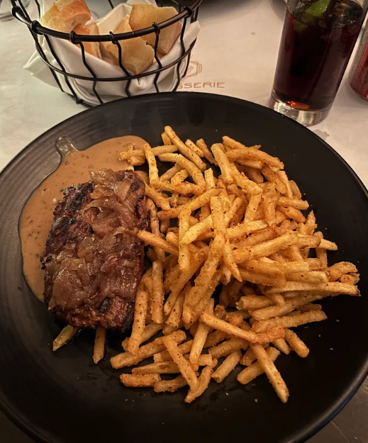Brasserie 701 2