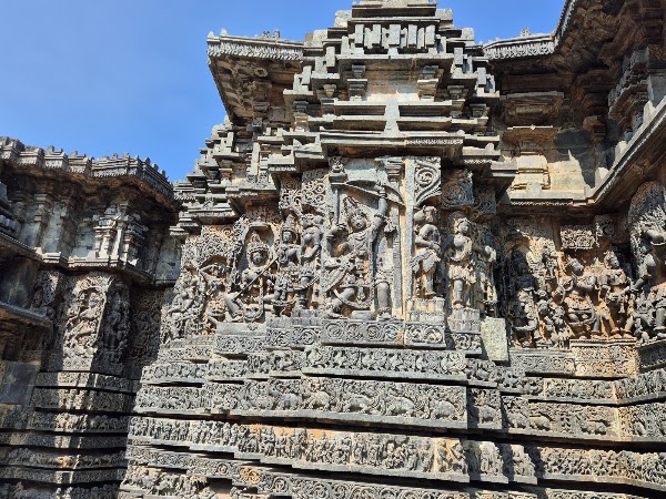 Shri Hoysaleswara Temple 5