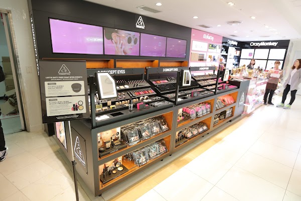 3CE Duty Free Shop 4