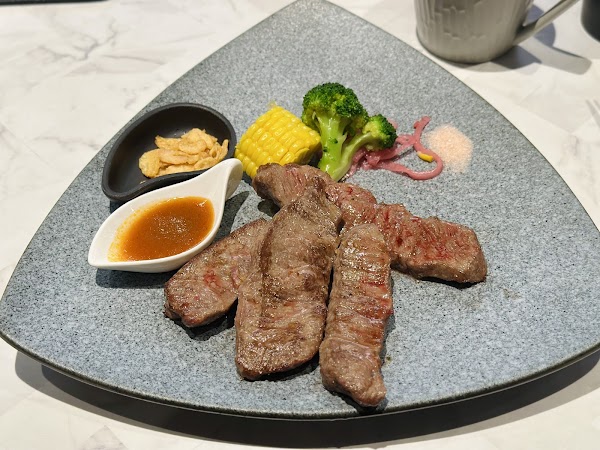 Tokiya Xinbeitou Guangming Restaurant 2
