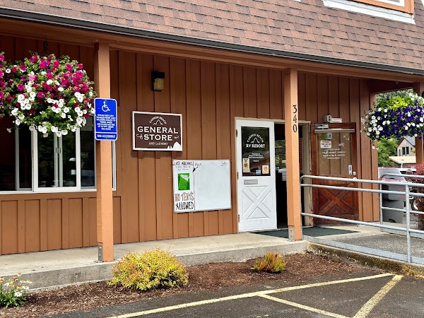 Cannon Beach General Store & Laundry