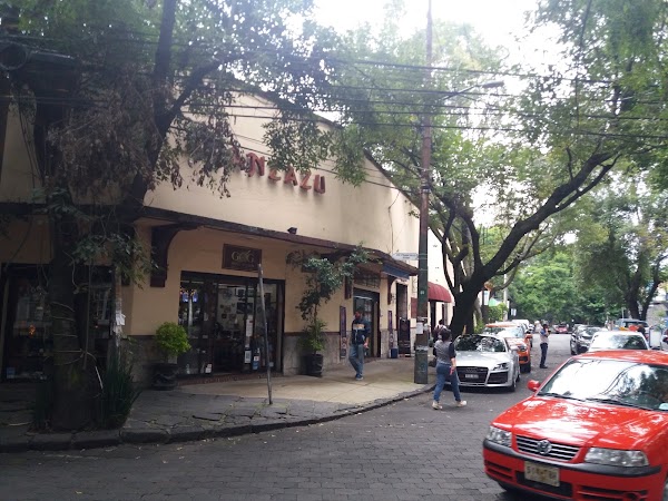 Avenida Francisco Sosa 1