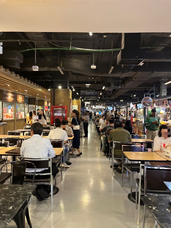 Gaysorn Amarin Food Court 3