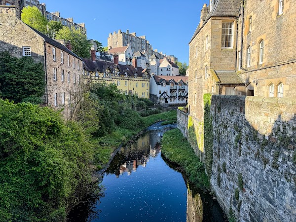 Deans Village – Riverside Hamlet & Water of Leith Walk