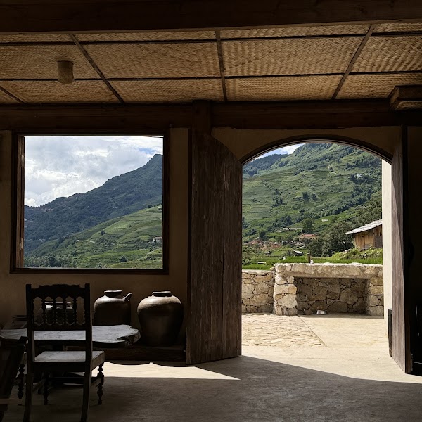 DE MONG SAPA