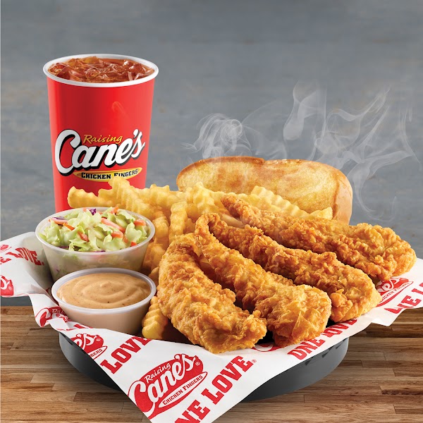 Raising Cane's Chicken Fingers 5