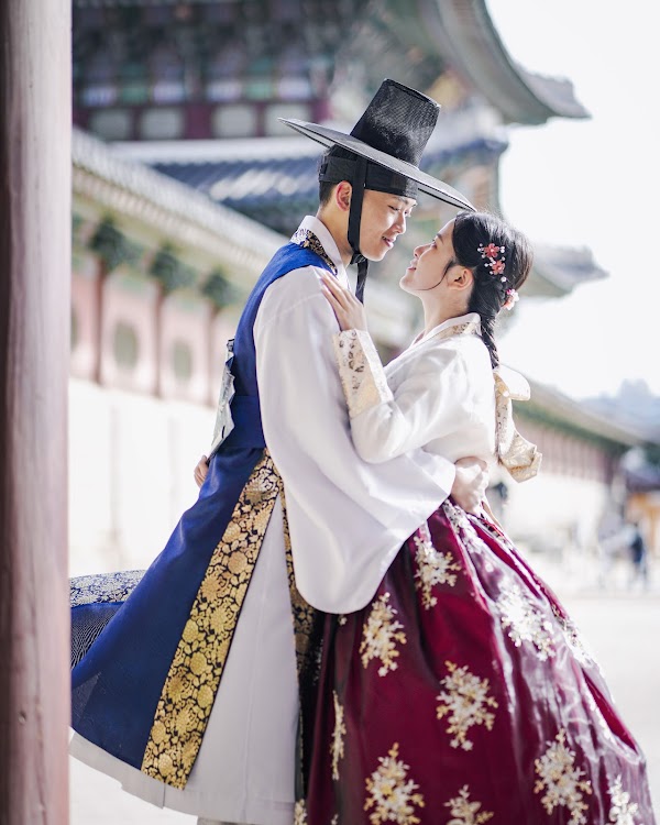 Doryeongassi Gyeongbokgung Palace Hanbok Rental