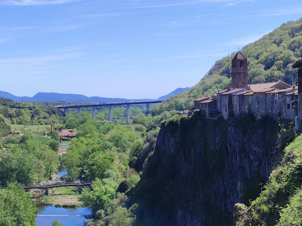 Cinglera Basàltica de Castellfollit de la Roca