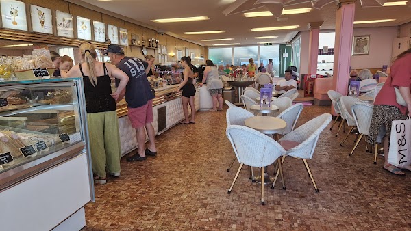 Morelli's Ice Cream Parlour 2