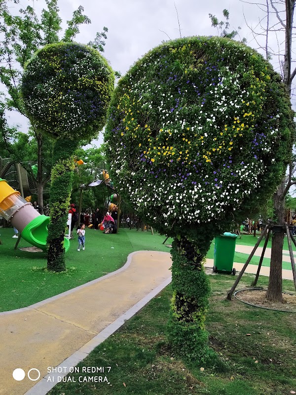 Pujiang Forest Park 2