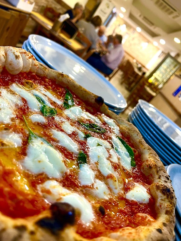 Pizzeria Antonio Sorbillo 5