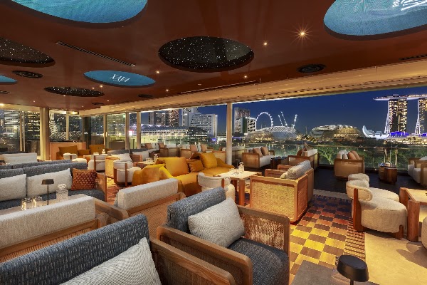 Xava Skybar, Restaurant & Lounge