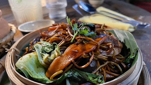 Shamballa Vegetarian, Greenhouse & Rooftop Bar - Da Nang 4