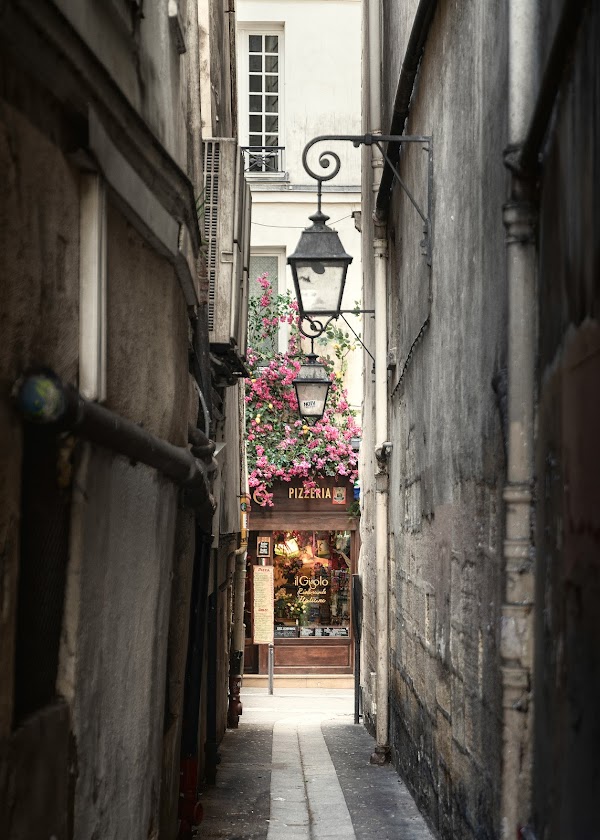 Rue du Chat-qui-Pêche