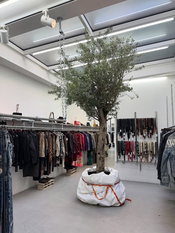 DolceVitaHub Le Marais - Archive, Designer Vintage Store