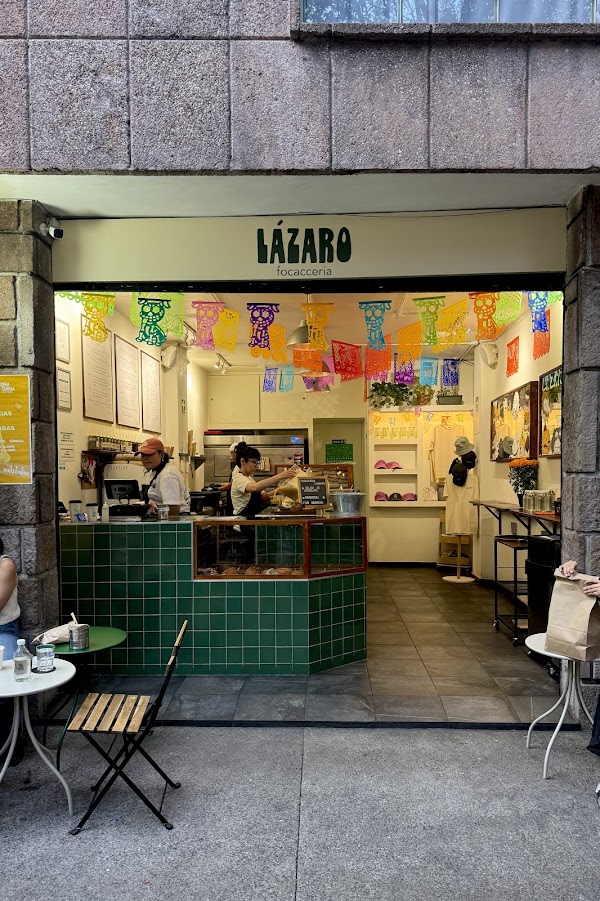 Lázaro Focacceria 1