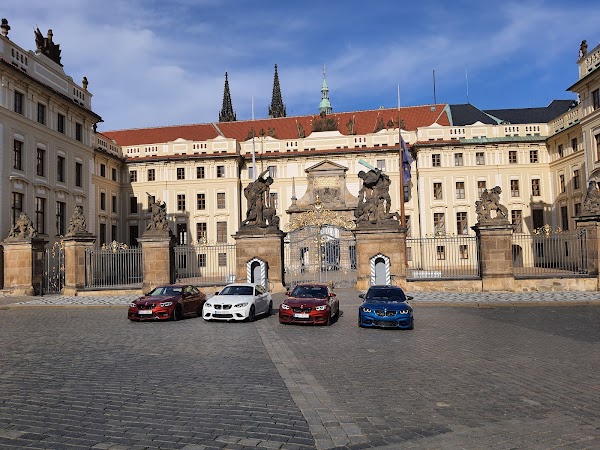 Hradčanské náměstí