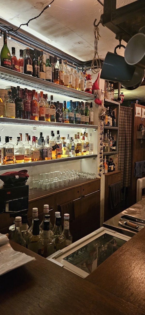 길바닥 Gil bar Dak