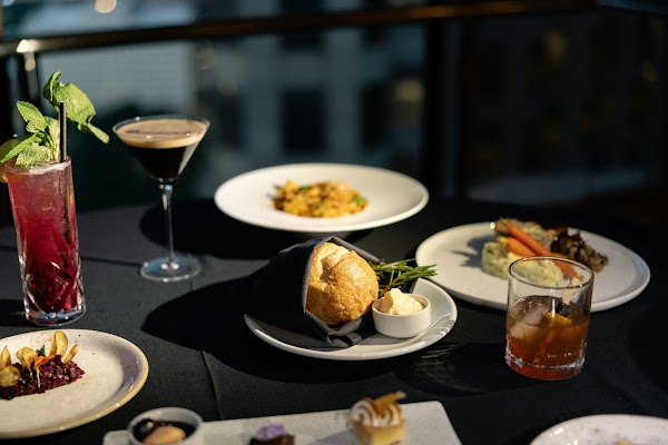 Spindletop at Hyatt Regency Houston Downtown 5