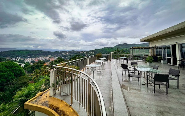 Hotel Topaz Kandy