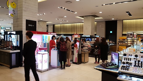 Hyundai Department Store Sinchon 2