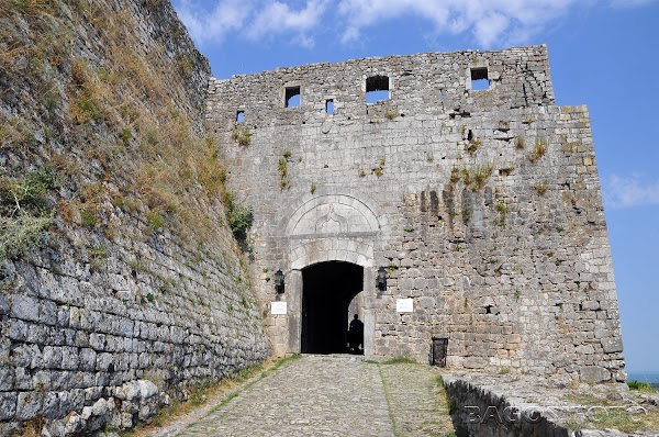 Rozafa Castle 5