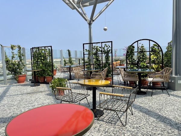 Kaly Restaurant & Bar Lounge 3