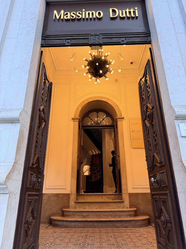Massimo Dutti