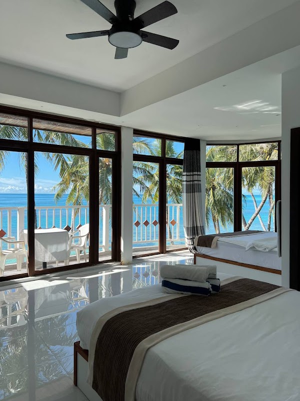 Heron Beach Hotel 4