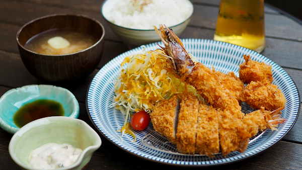 EE NAMI Tonkatsu Izakaya 5