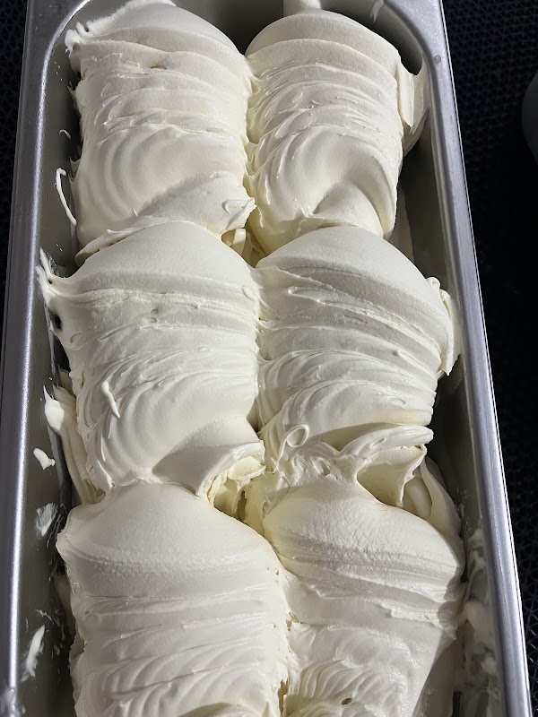 Ettore Gelato Pererenan 5