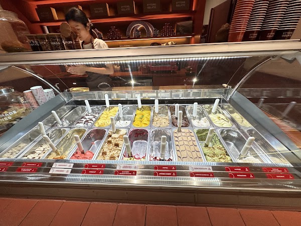 Ettore Gelato Pererenan 4