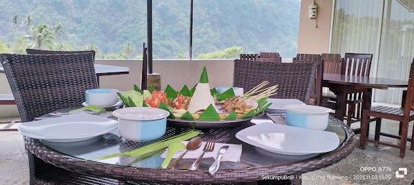 Hanging Restaurant & Bar 5