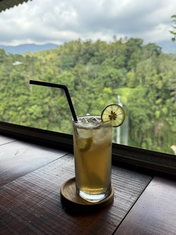 Hanging Restaurant & Bar 4