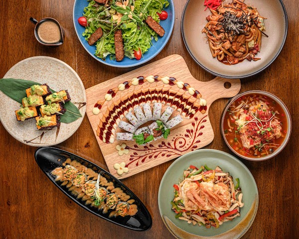 WAKI WAKI Vegetarian & Vegan Sushi 5