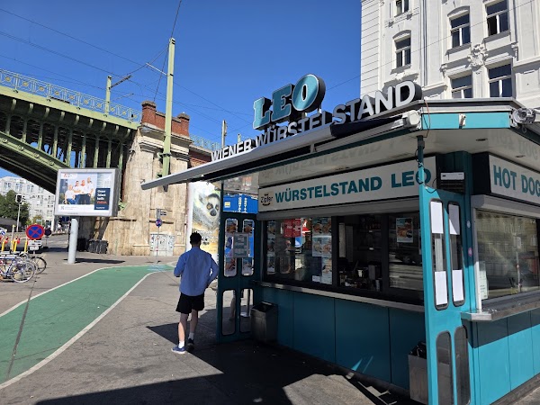 Leo's Sausage Stand 4