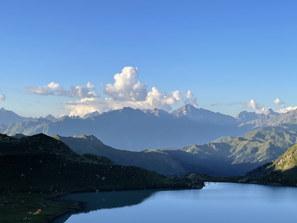 Didi Okrotskli Lake 2