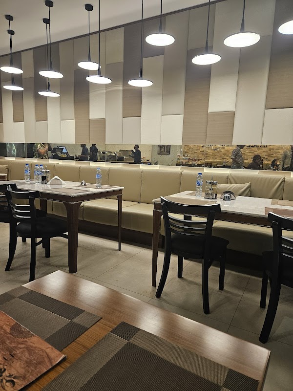 Table 3 Restaurant 3