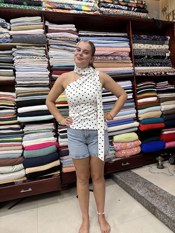 Thanh Tú Tailoring - Bespoke - Custom Suits - Tailor In Hoi An 3