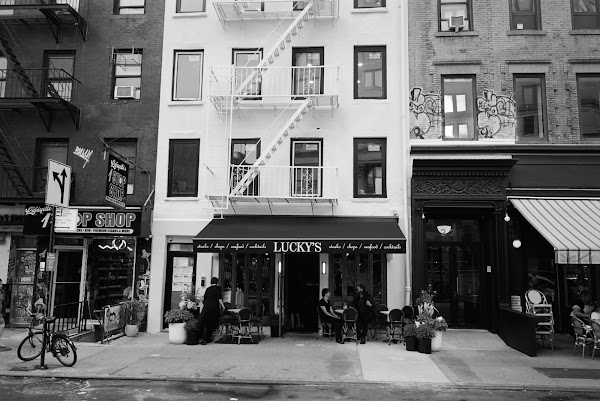 Lucky's - Soho 3