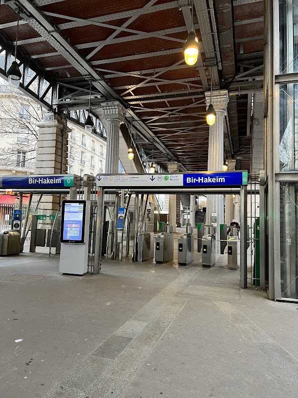 Bir-Hakeim 3