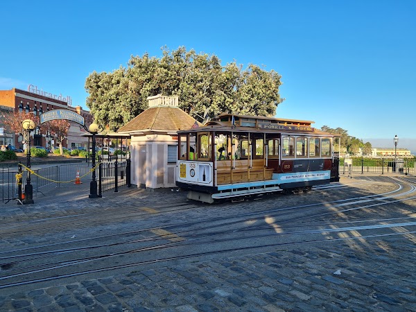 Powell & Hyde Cable Car Turntable