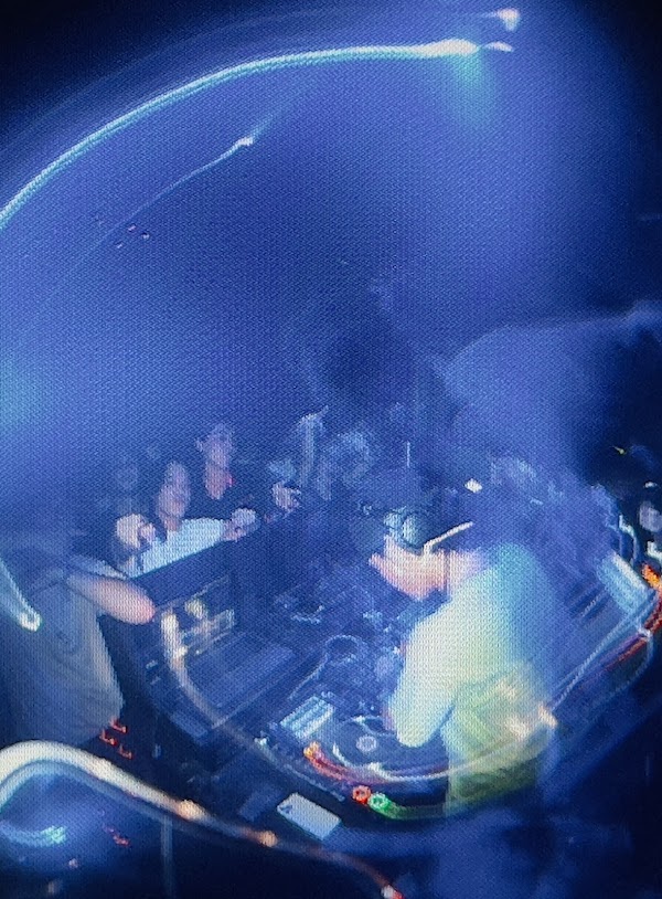 SALOON
