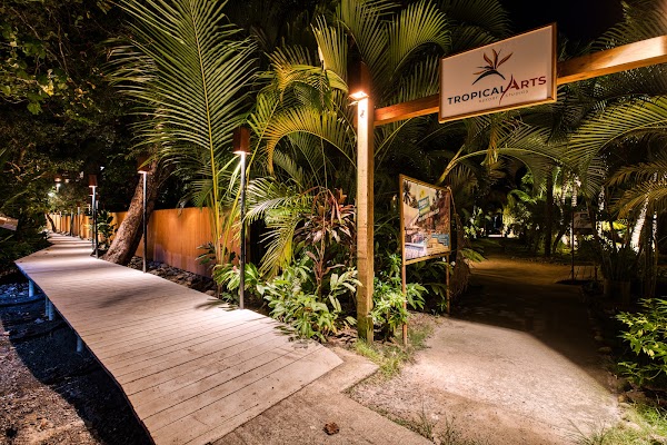 TropicalArts Resort & Studios
